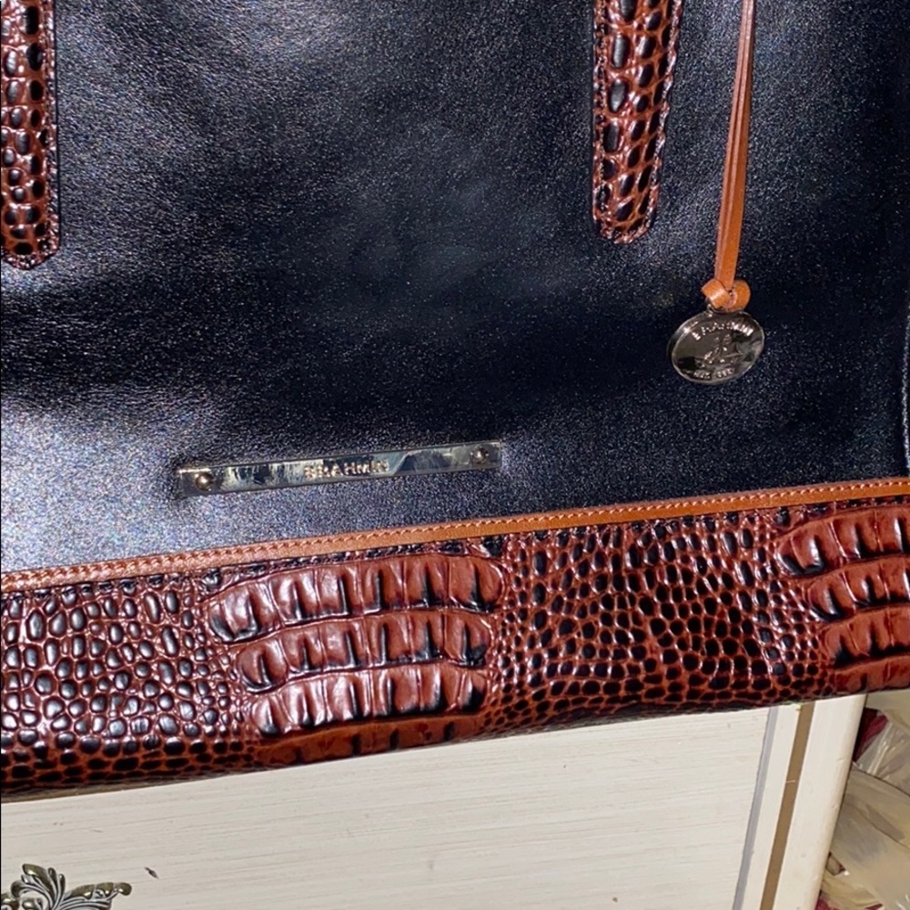 EUC Rare Brahmin croc embossed leather tote bag